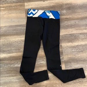 LULULEMON WUNDER UNDER REVERSIBLE SIZE 6